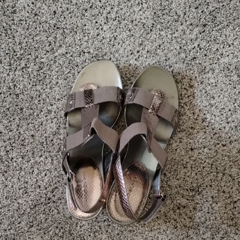Bandolino Taupe Strappy Sandals